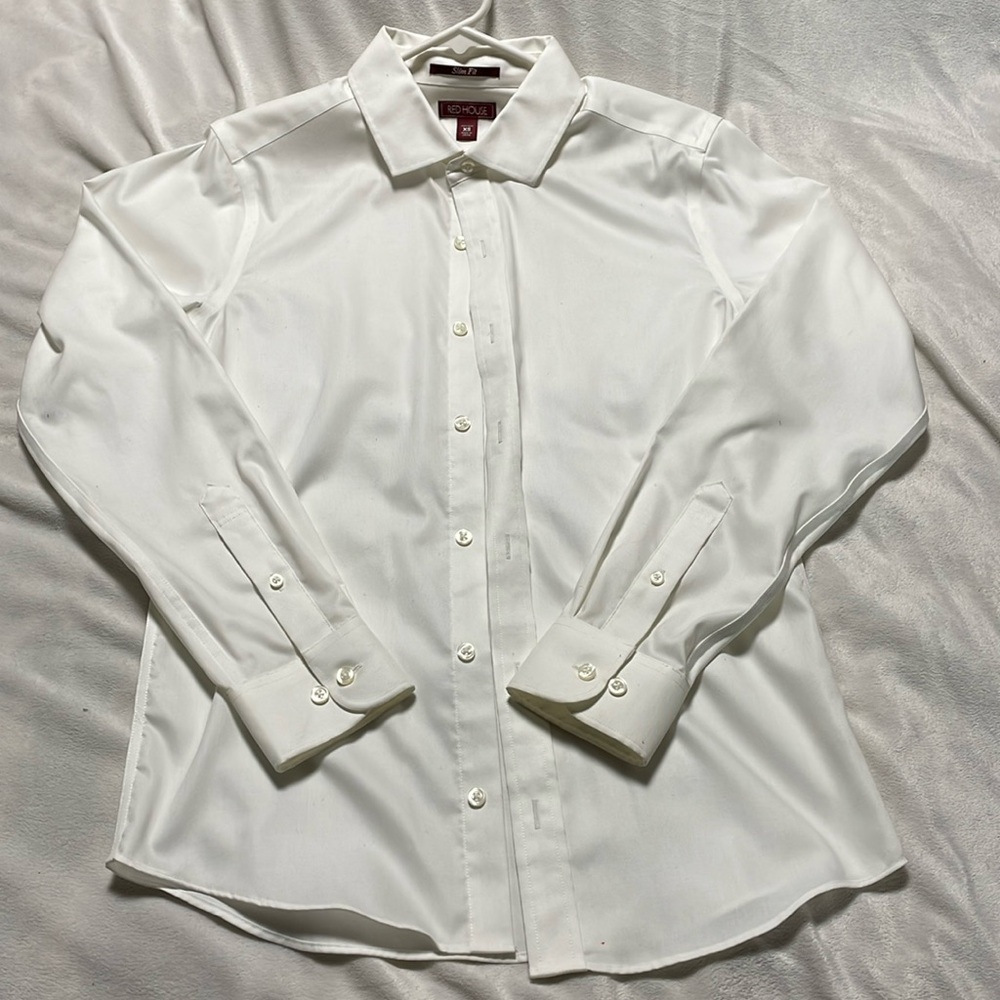 Men’s white button down dress shirt. Size XS slim fit